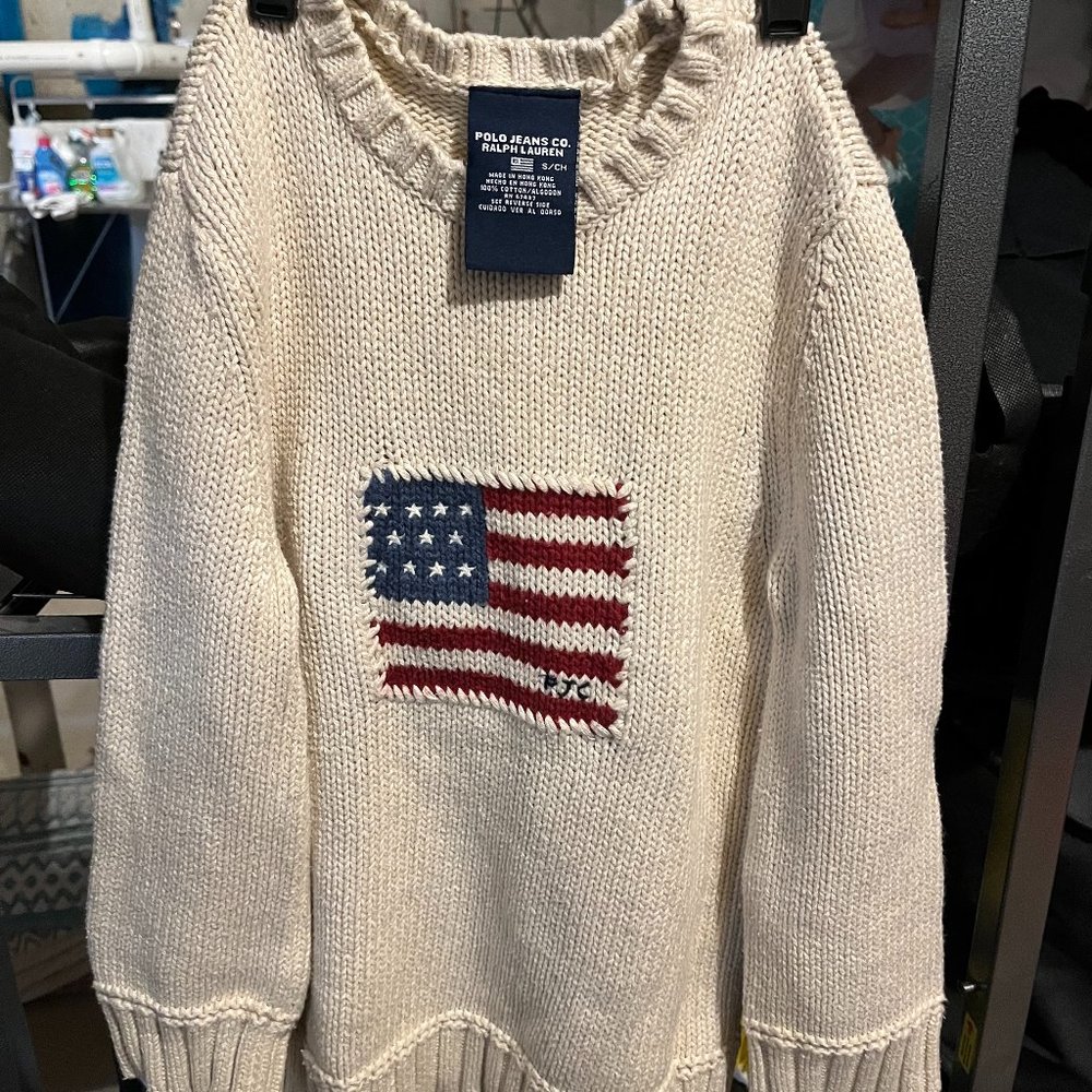 Polo Jeans Co. 3/4 length sleeve crewneck sweater with American flag. Jr. Sm.